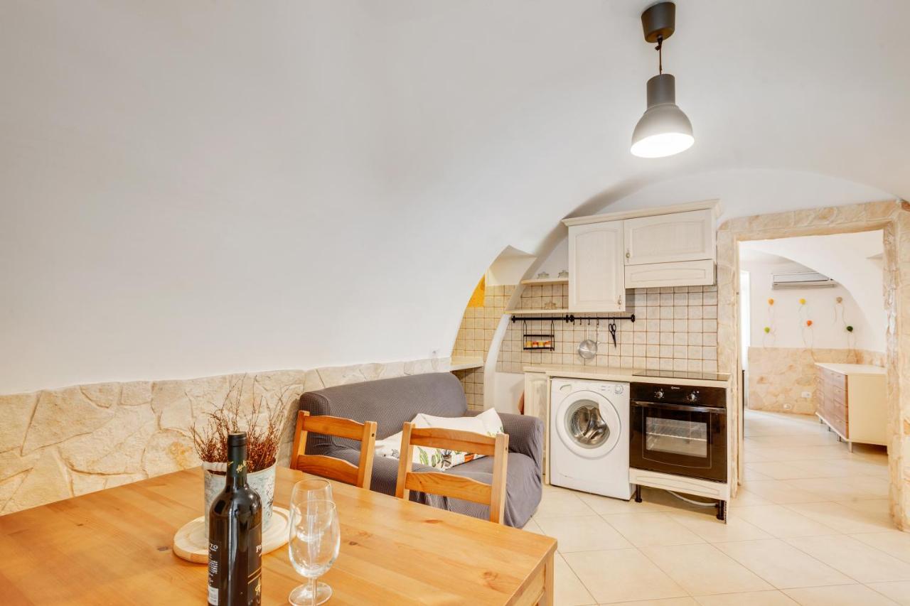 La Chicca Historic Center Beautiful Flat Apartment Monopoli Exterior foto