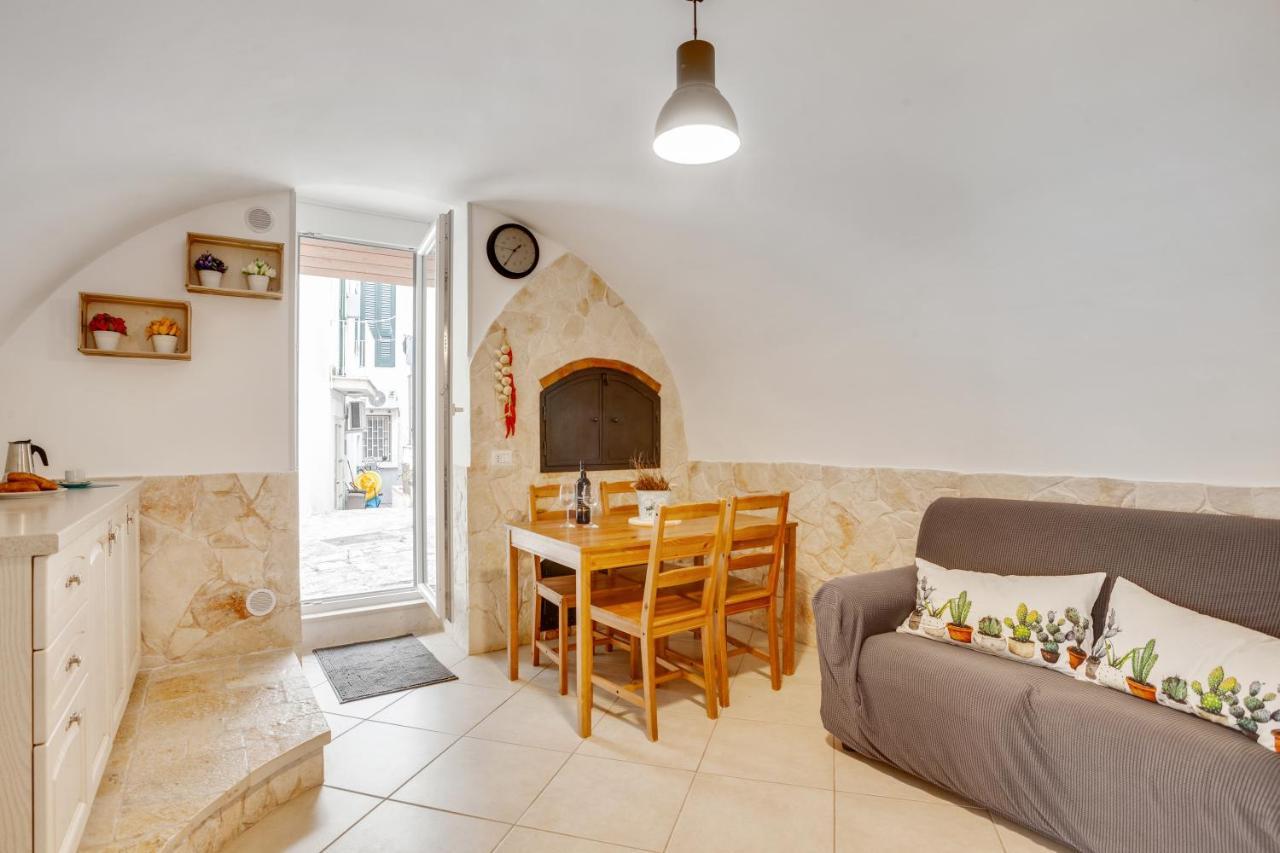 La Chicca Historic Center Beautiful Flat Apartment Monopoli Exterior foto