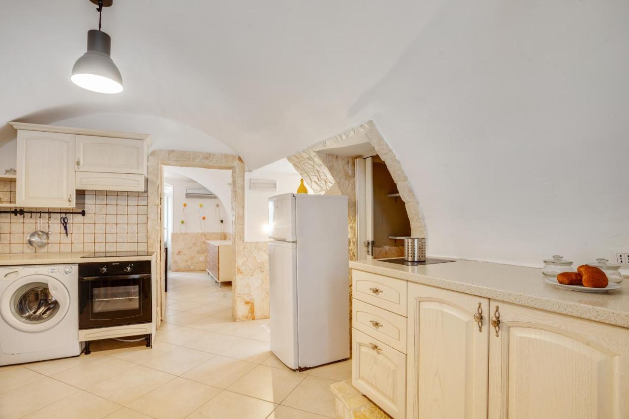La Chicca Historic Center Beautiful Flat Apartment Monopoli Exterior foto