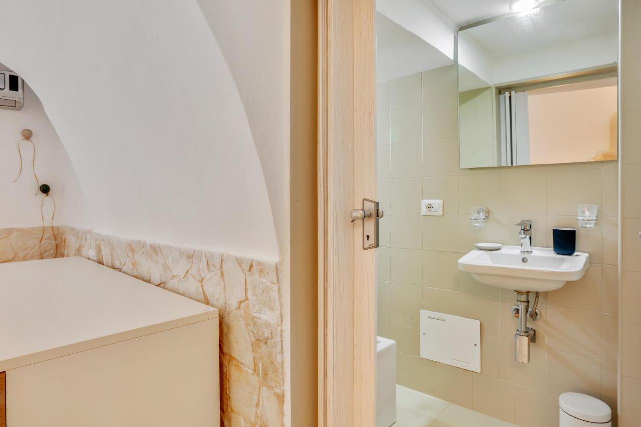 La Chicca Historic Center Beautiful Flat Apartment Monopoli Exterior foto